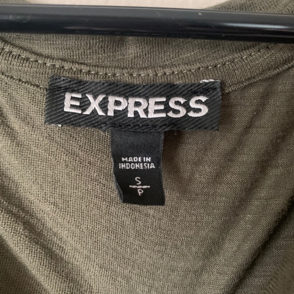 Express Top - Picture 3 of 5
